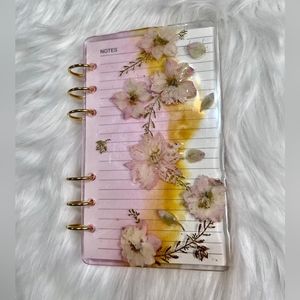 Resin Notebook with Beautiful Floral Design: Captivating Elegance